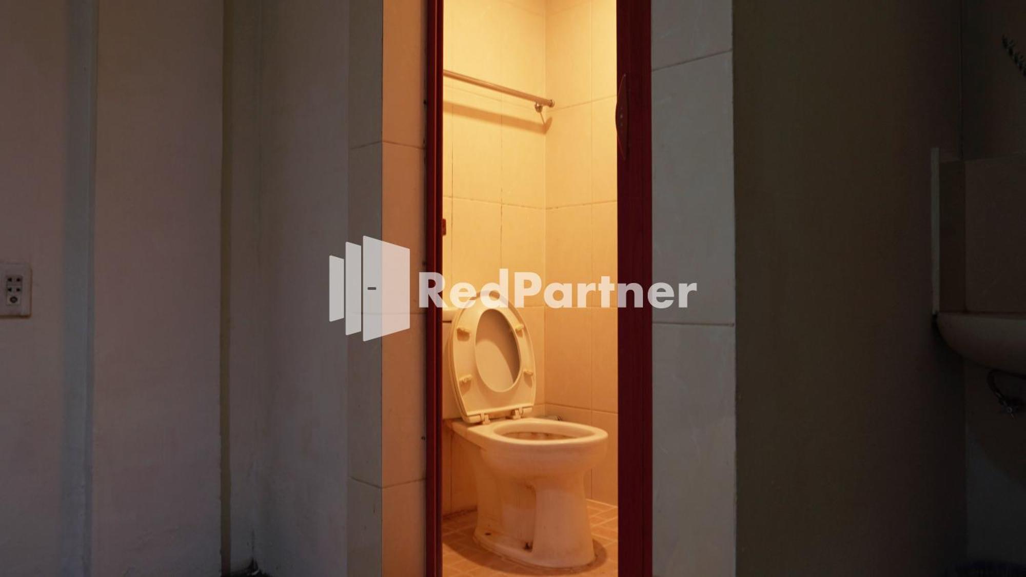 Wisma Sederhana Mitra Reddoorz Medan Room photo