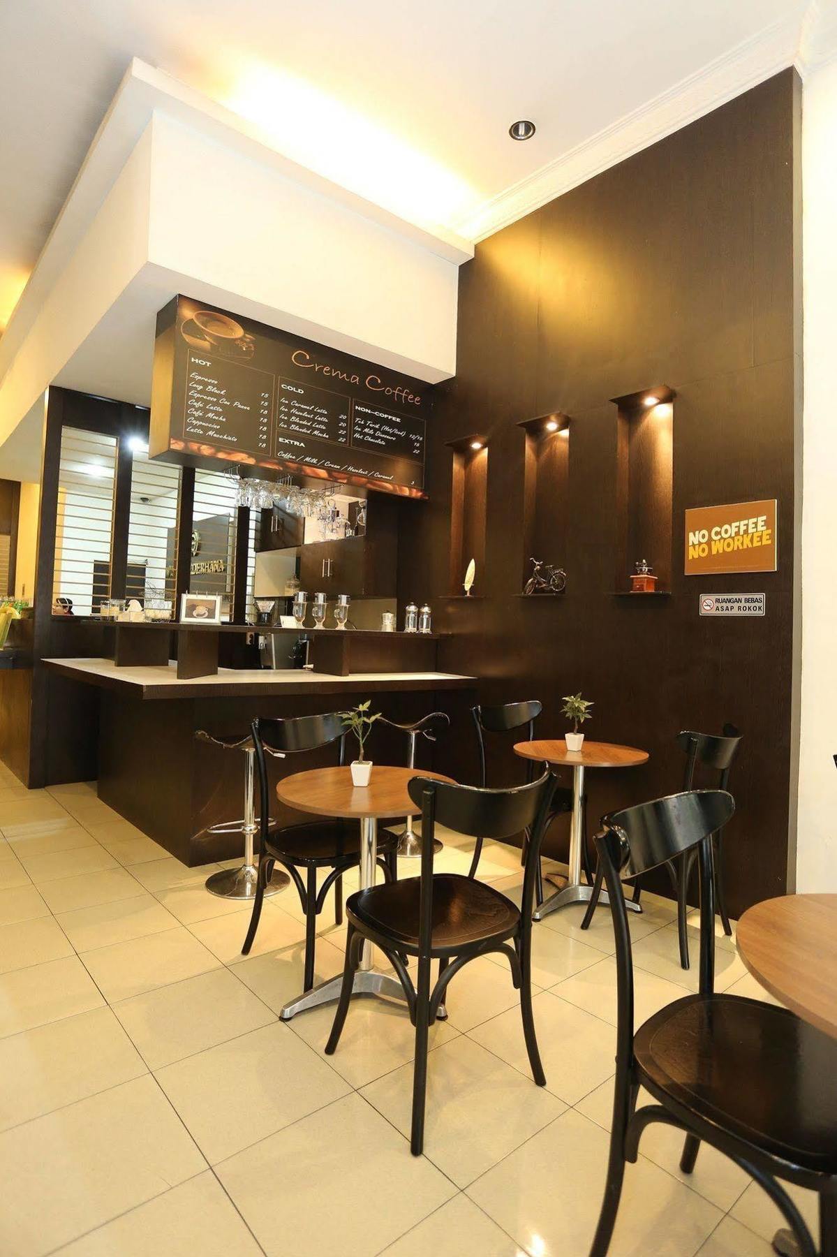 Wisma Sederhana Mitra Reddoorz Medan Exterior photo
